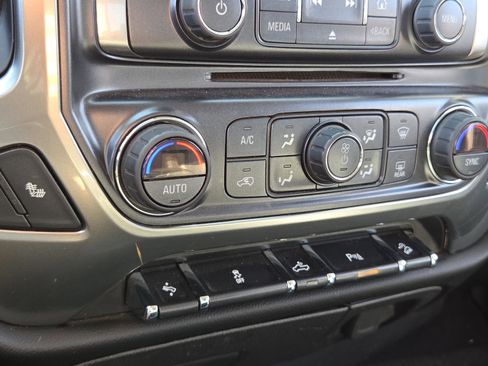 Used 2018 Chevrolet Silverado 1500 LT w/ All Star Edition image 18