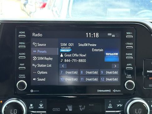 Used 2021 Toyota Highlander XLE image 24