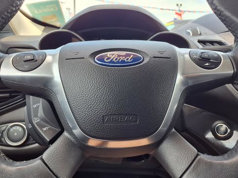 Used 2015 Ford Escape Titanium w/ Equipment Group 301A AWD/4WD image 16
