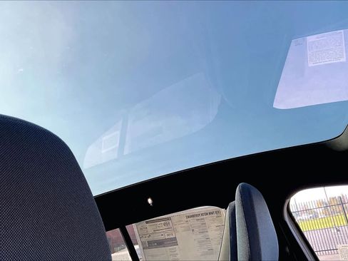 New 2025 Volvo EX30 Plus w/ Protection Package Premier image 29