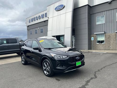 Used 2025 Ford Escape ST-Line image 10