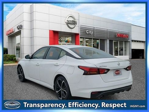 Used 2024 Nissan Altima 2.5 SR FWD image 5