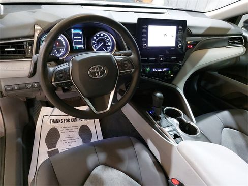 Used 2022 Toyota Camry LE image 15