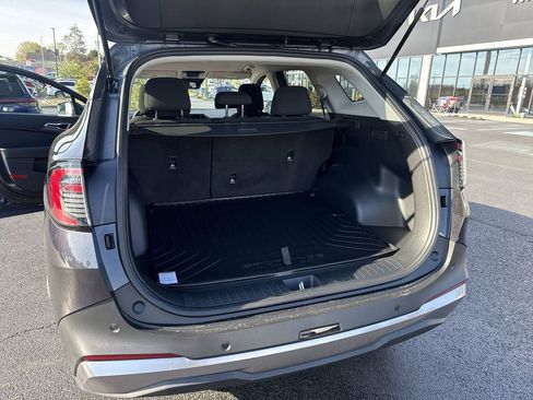 New 2026 Kia Sportage LX FWD image 39