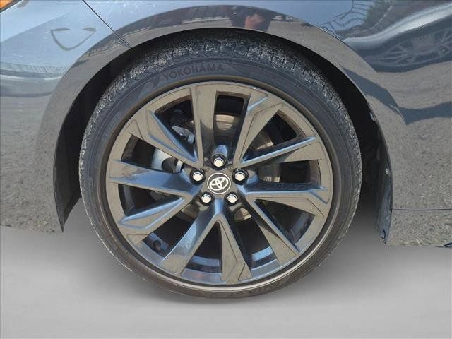 Used 2024 Toyota Corolla SE w/ SE Premium Package FWD image 23