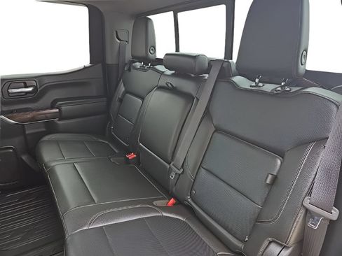 Used 2019 GMC Sierra 1500 SLT w/ SLT Premium Plus Package AWD/4WD image 34