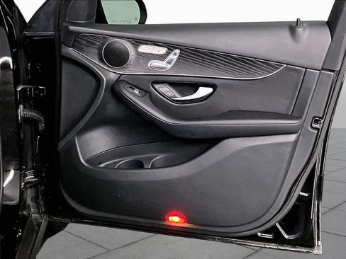 Certified 2018 Mercedes-Benz GLC 300 4MATIC image 20
