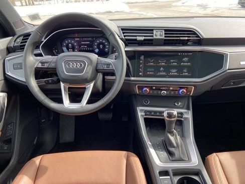 Used 2025 Audi Q3 2.0T Premium w/ Convenience Package image 12