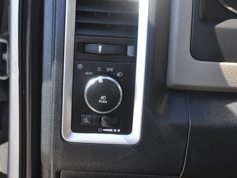 Used 2012 RAM 1500 Big Horn w/ Remote Start & Security Group RWD image 32