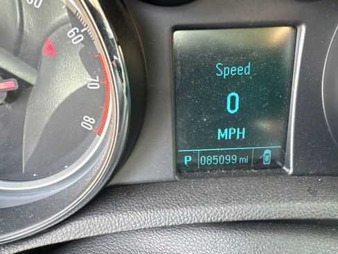 Used 2016 Buick Encore FWD image 3