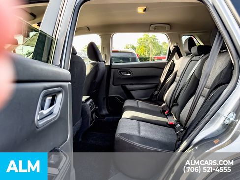 Used 2025 Nissan Rogue SV FWD image 12