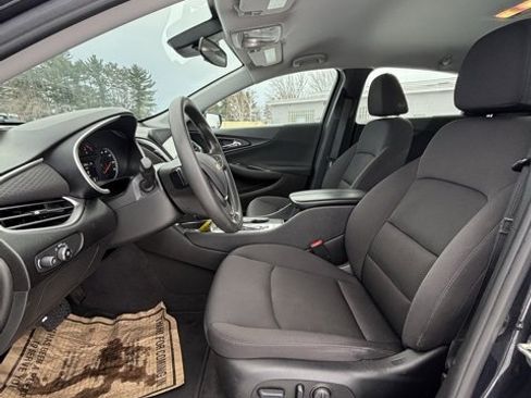 Used 2023 Chevrolet Malibu LT image 10