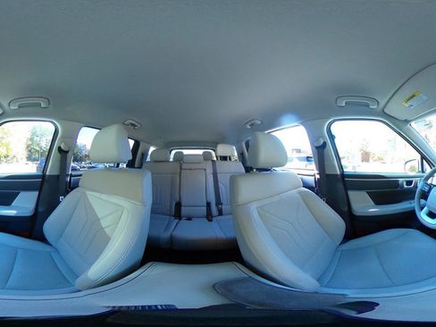 Used 2025 Hyundai Santa Fe SEL image 42