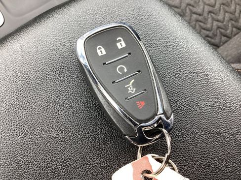 Used 2024 Chevrolet Equinox LT AWD/4WD image 35