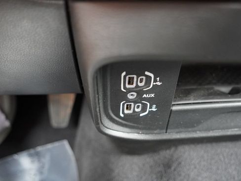 Certified 2026 RAM 2500 Big Horn AWD/4WD image 29
