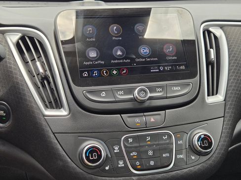 Used 2025 Chevrolet Malibu LT FWD image 24