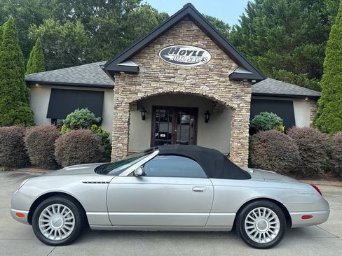 Used 2004 Ford Thunderbird RWD image 1