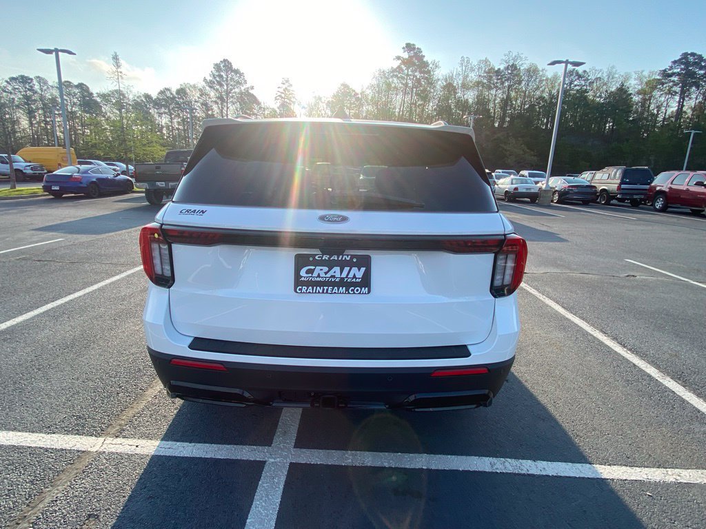 New 2026 Ford Explorer ST-Line RWD image 6