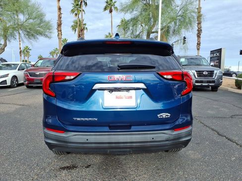 Used 2020 GMC Terrain SLE w/ Driver Convenience Package image 6