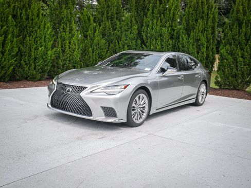 Used 2021 Lexus LS 500 w/ Interior Upgrade Package RWD image 5