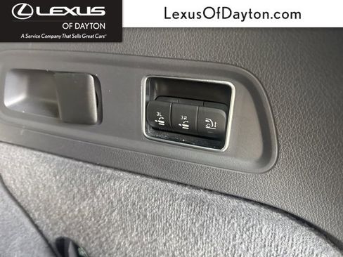 Used 2020 Mercedes-Benz GLS 450 4MATIC image 37