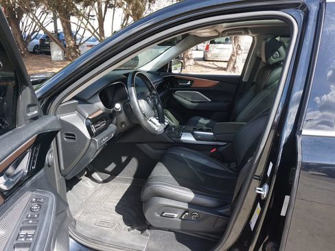 Used 2022 Acura MDX w/ Technology Package FWD image 2
