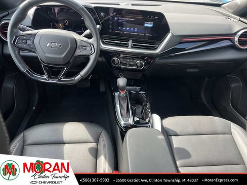 Certified 2024 Chevrolet Trax RS w/ Driver Confidence Package FWD image 14