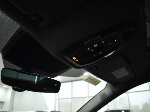 Used 2025 Audi Q5 Premium Plus w/ Premium Plus AWD/4WD image 33