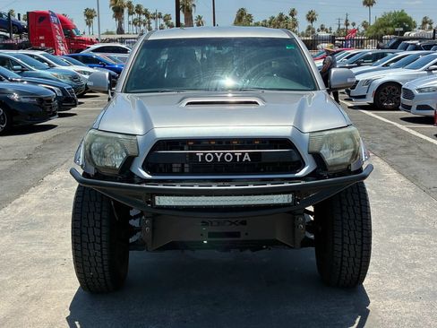 Used 2014 Toyota Tacoma 4x4 Double Cab w/ TRD Sport Package image 14