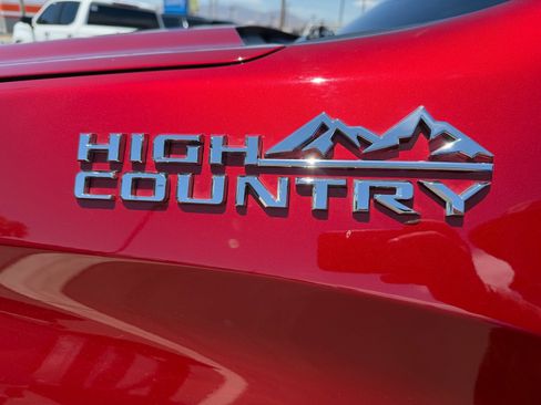 Used 2023 Chevrolet Silverado 1500 High Country w/ High Country Premium Package AWD/4WD image 25