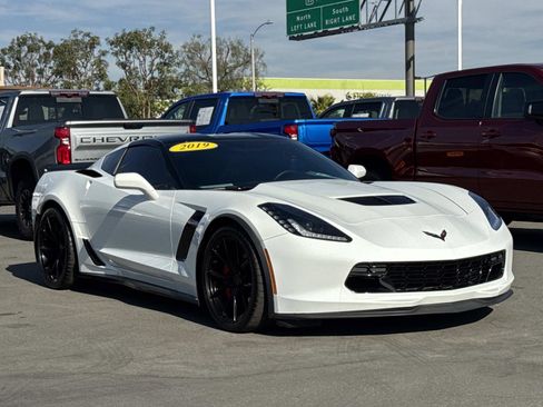 Used 2019 Chevrolet Corvette Z06 image 3