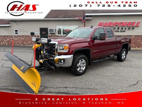 Used 2016 GMC Sierra 2500 SLE w/ SLE Preferred Package AWD/4WD image 2