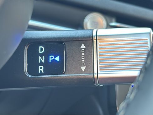 Certified 2025 Hyundai Tucson Limited image 16