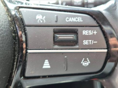 Used 2024 Honda CR-V EX-L image 12