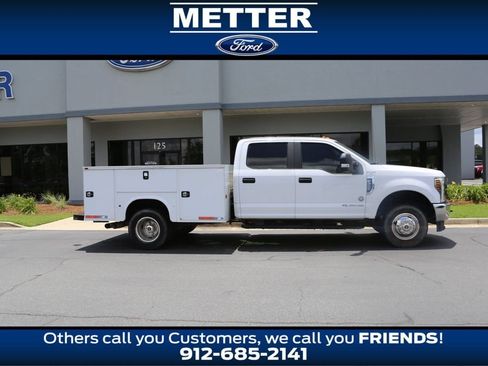 Used 2018 Ford F350 XL w/ Power Equipment Group AWD/4WD image 1