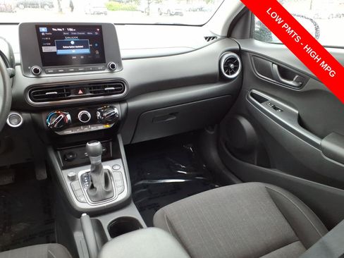 Used 2023 Hyundai Kona SEL AWD/4WD image 15