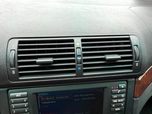 Used 2003 BMW 540i 540iA 4dr Sdn 5-Spd Auto image 61