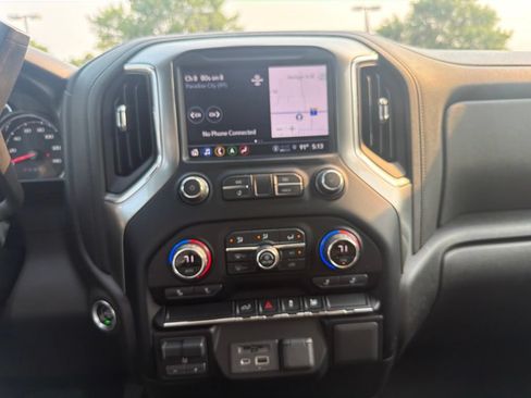Used 2021 Chevrolet Silverado 1500 RST w/ Max Trailering Package AWD/4WD image 16