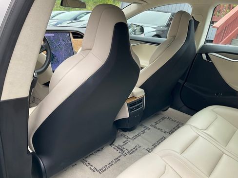 Used 2019 Tesla Model S Standard Range AWD/4WD image 33