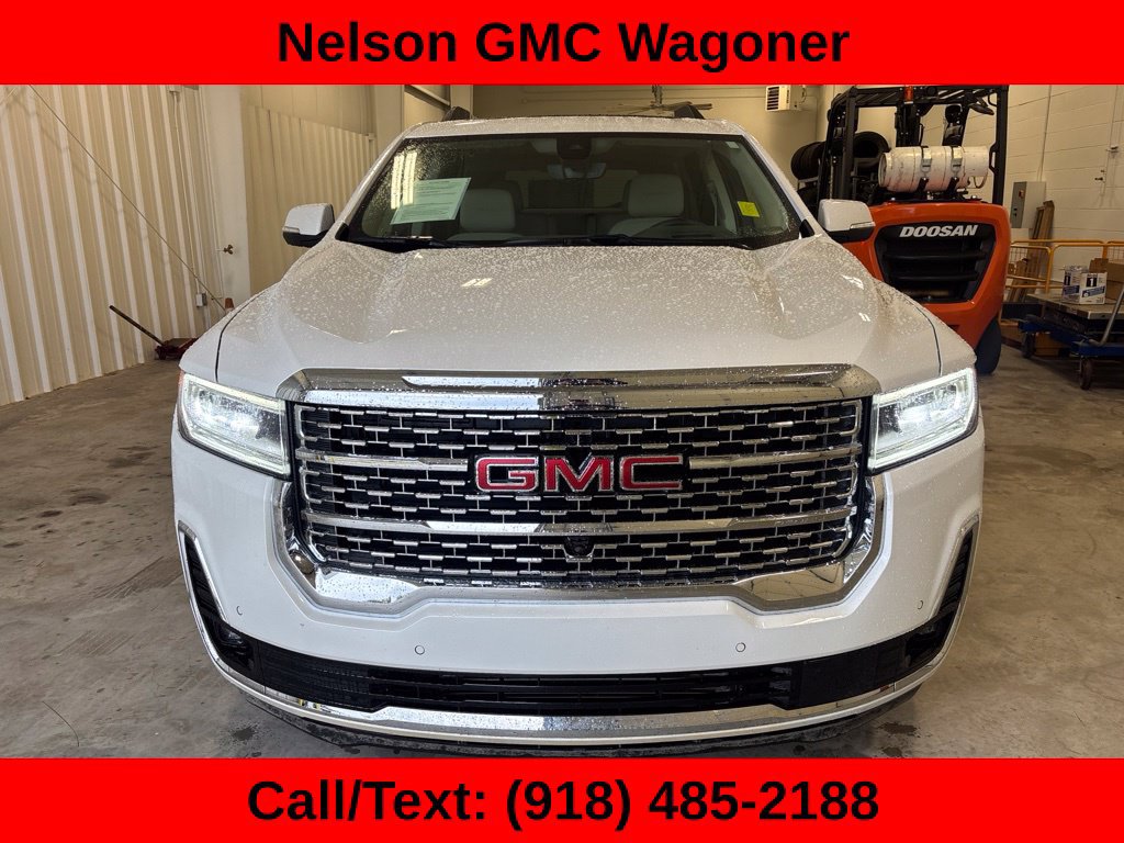 Used 2023 GMC Acadia Denali w/ Denali Ultimate Package AWD/4WD image 2