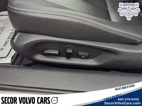 Used 2022 INFINITI Q60 3.0t Luxe w/ Essential Package image 11