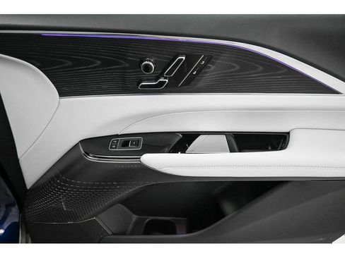 Certified 2024 Cadillac Lyriq Sport w/ LPO, Floor Liner Package AWD/4WD image 19