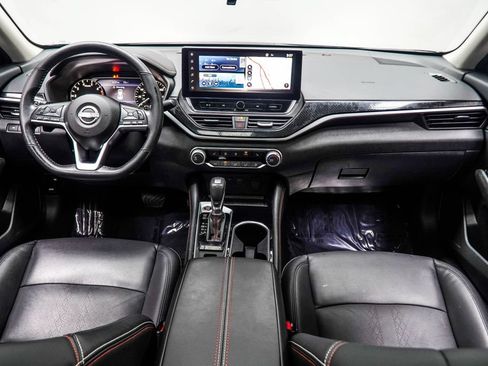 Used 2024 Nissan Altima 2.5 SR w/ SR Premium Package AWD/4WD image 5