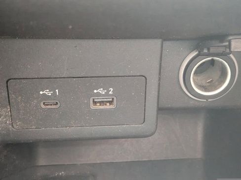 Used 2022 Nissan Kicks SV image 22