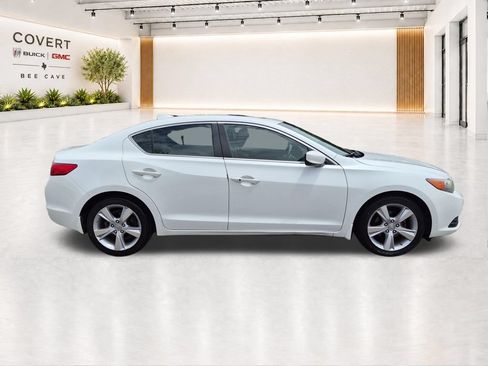 Used 2015 Acura ILX w/ Technology Package FWD image 13
