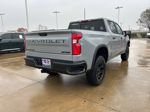 Used 2025 Chevrolet Silverado 1500 ZR2 w/ Technology Package image 5