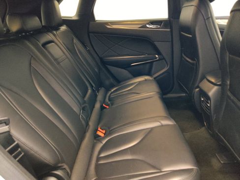 Used 2016 Lincoln MKC Premiere FWD image 19