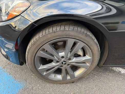 Used 2018 Mercedes-Benz C 300 4MATIC Sedan image 17