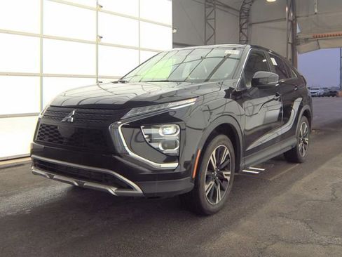Used 2024 Mitsubishi Eclipse Cross SE image 3