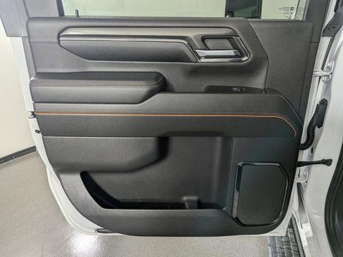 Used 2024 GMC Sierra 2500 AT4 w/ AT4 Premium Plus Package image 13